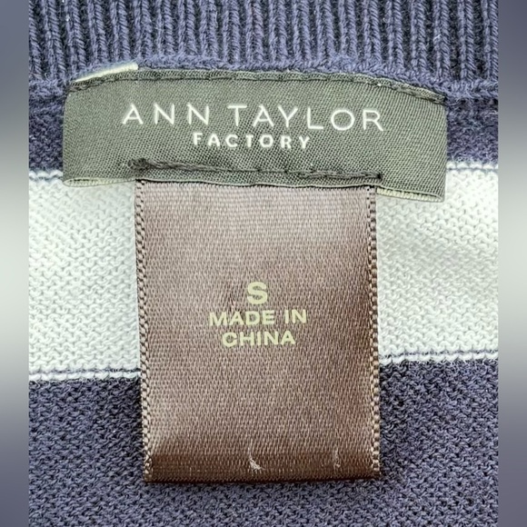 Ann Taylor Striped Ruffled Blouse Size Small - Picture 3 of 3